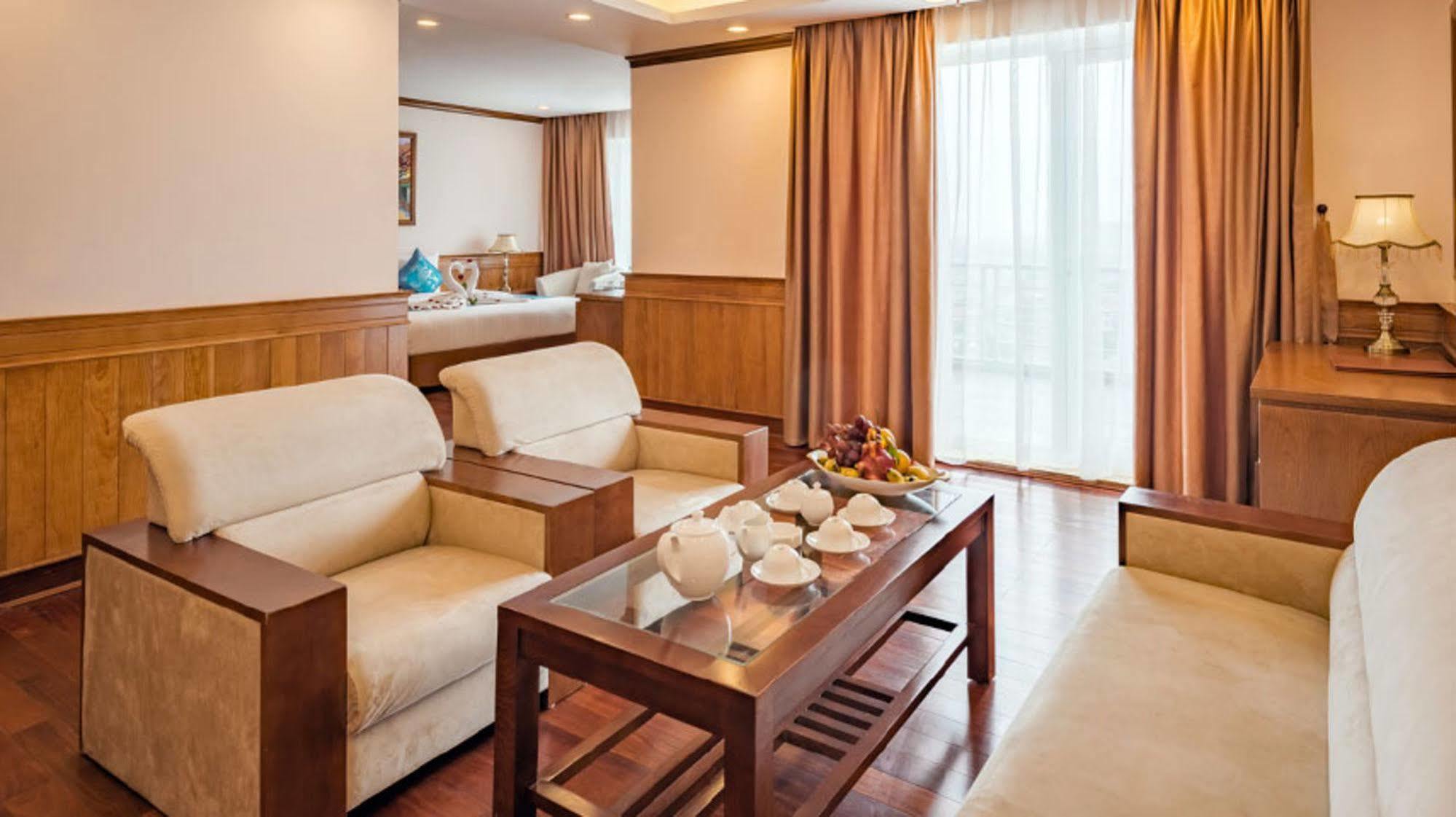 Lam Giang Hotel Vinh Luaran gambar